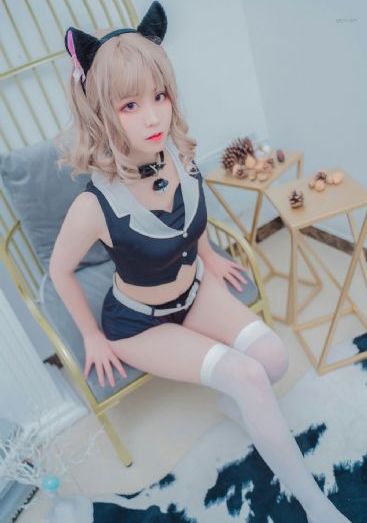 免费看动漫美女裸体的软件_蓝光全集免费播放