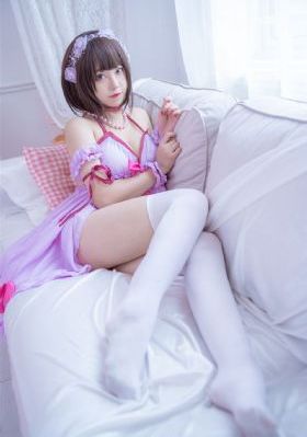 扒开女人内裤边吃奶边摸_日韩手机在线观看
